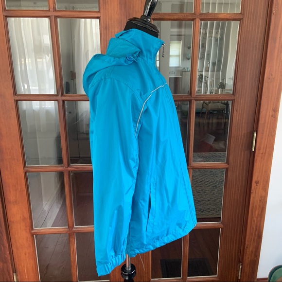 Cape Cod Massachusetts Windbreaker Hooded - Picture 3 of 9